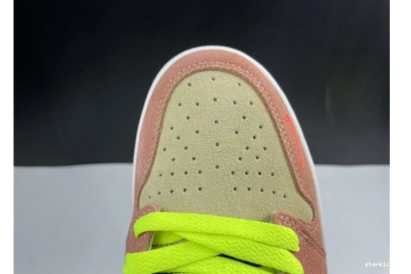 CW6576-800 CW6576-800 Switch High 1 Peach Jordan Air 1116